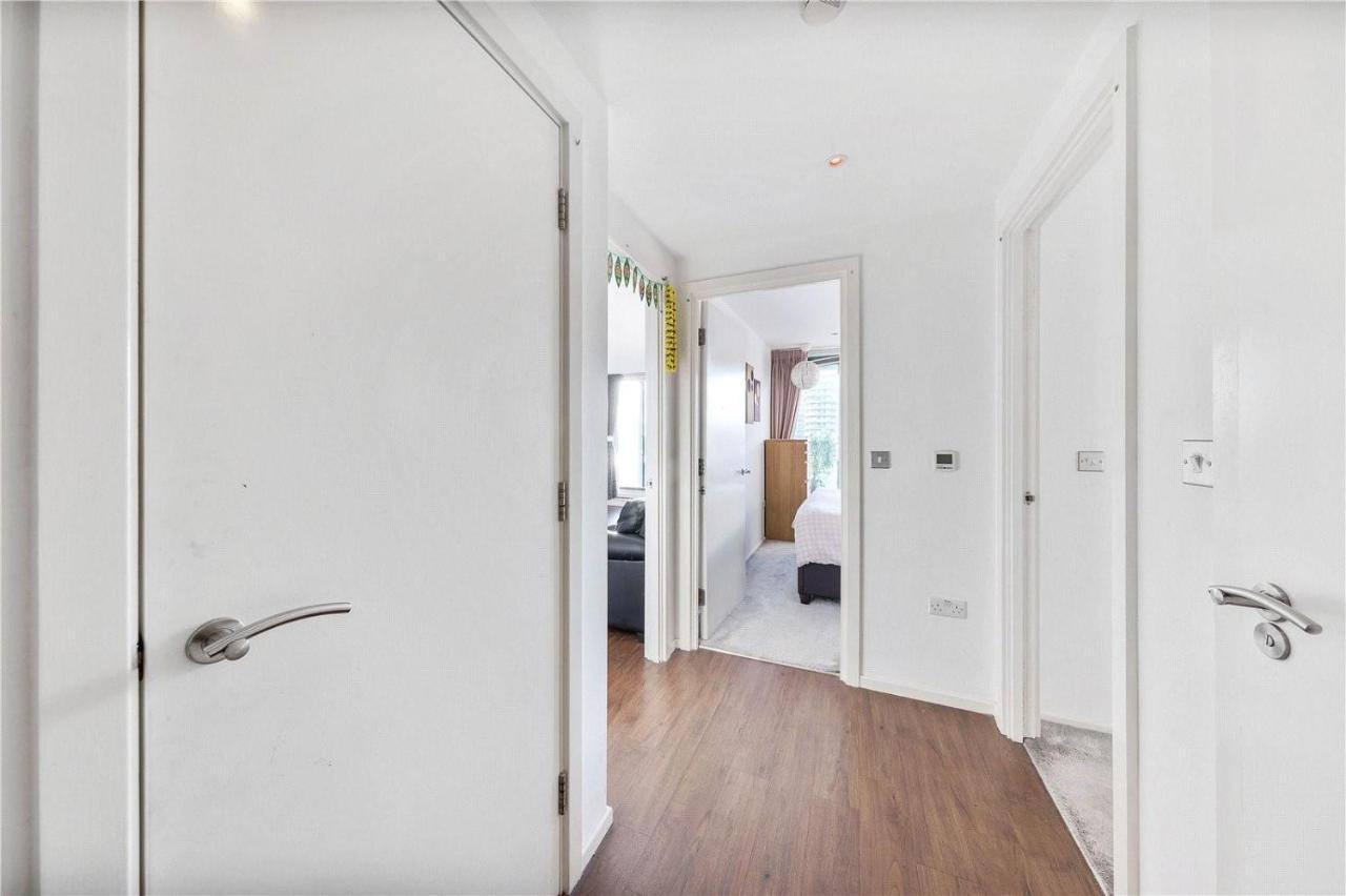 Two Bedroom Apartment - London Excel Stays Exterior foto